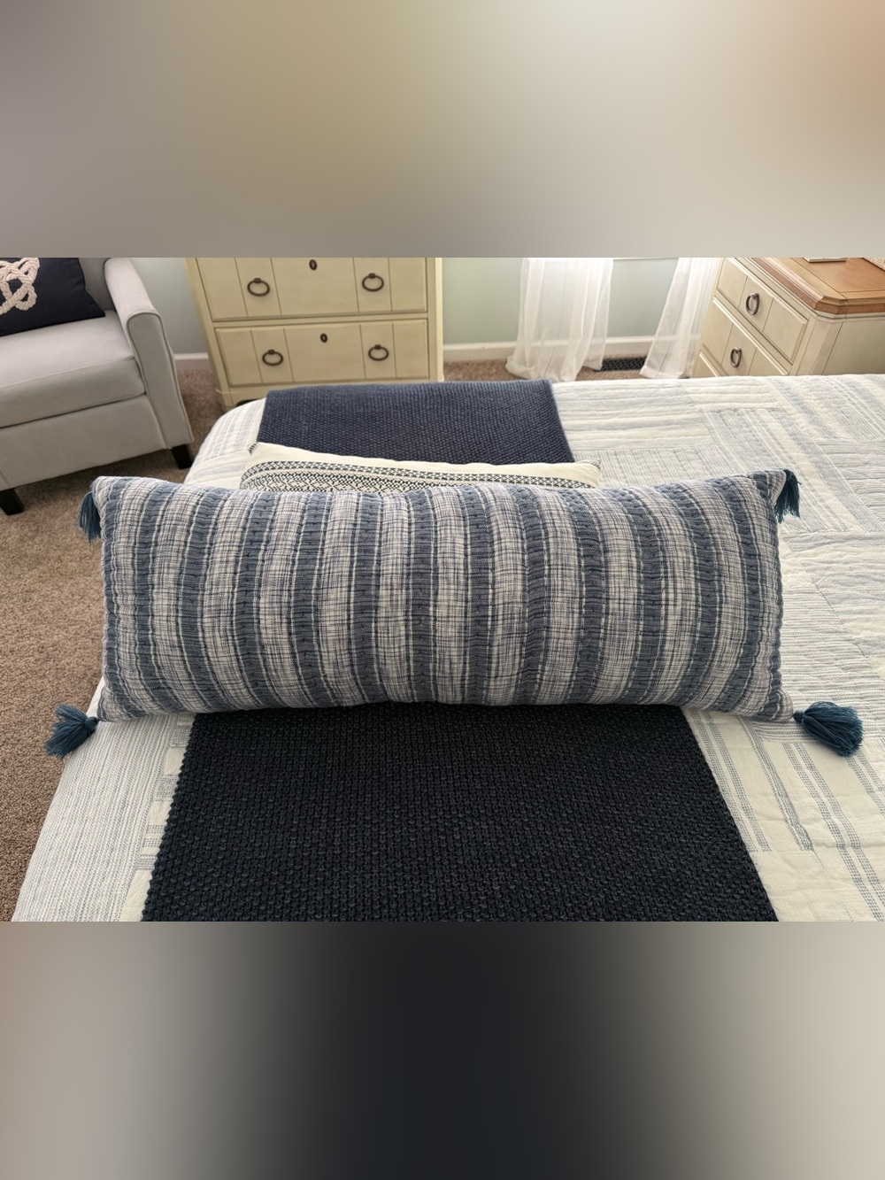 Set of 2 Coordinating Coastal Lumbar Pillows, Blue & White - Picture 5 of 7